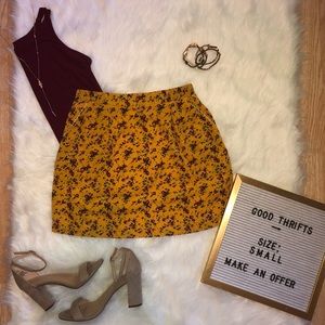 Anthropologie Skirts - floral mini skirt 🌻 Anthropologie Skirts - floral mini skirt 🌻